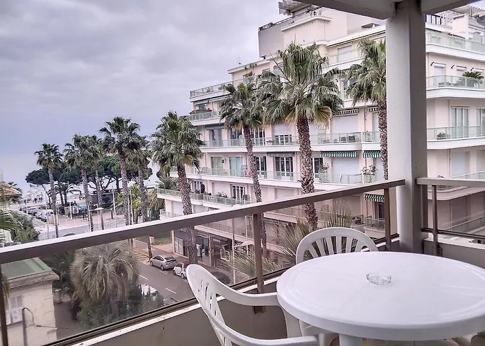 Résidence Graziella 422 * Juan-les-Pins